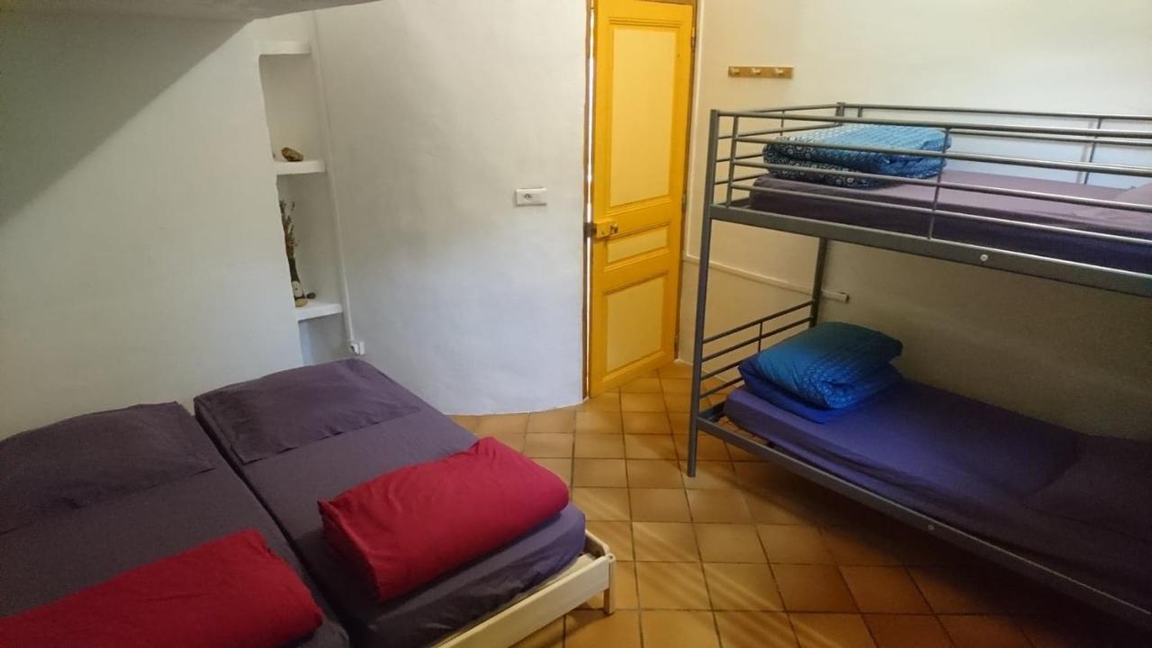Chambres D'Hotes Gite Saint Roch Tuchan Екстериор снимка