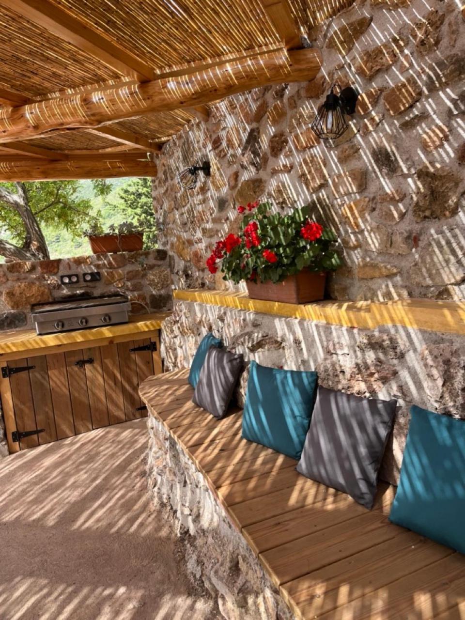 Chambres D'Hotes Gite Saint Roch Tuchan Екстериор снимка